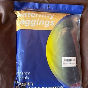 NWT Iseasoo- Maternity Leggings 2 pack